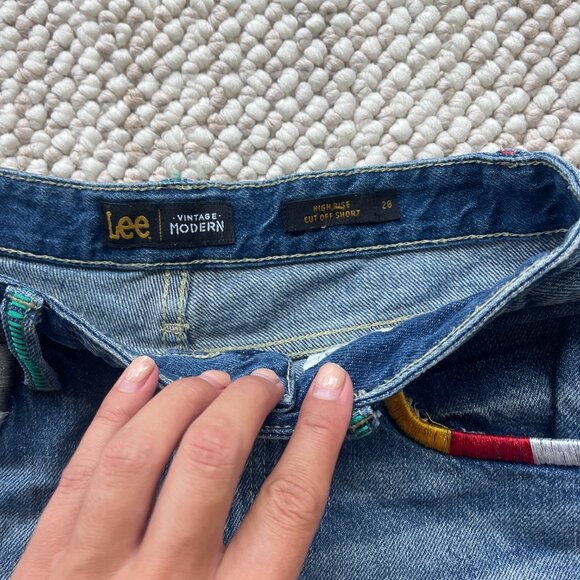 Lee High Rise Vintage Modern Cut Off Shorts - Picture 4 of 4